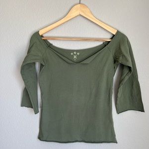 Hurley off the shoulder tee